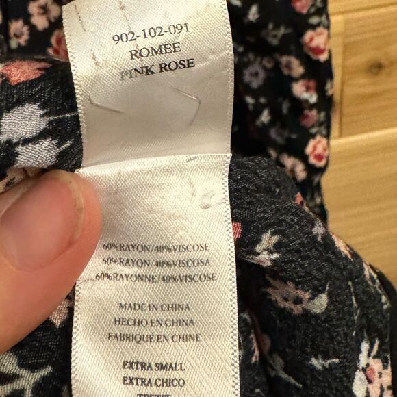 Rails Size XSmall Floral Smocked Waistline Romee Long Sleeve Mini Dress - Picture 11 of 11